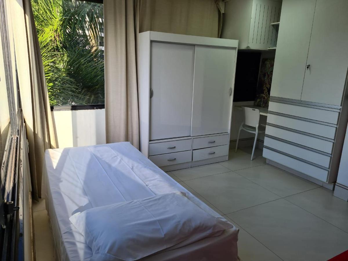 Apart Hotel Com Piscina, Centro De Brasilia Exterior photo